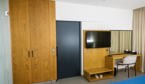 Deluxe Room, Balcony, Pool View