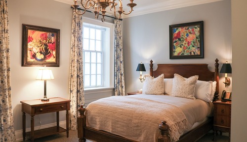 Standard Room, 1 Queen Bed