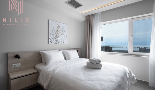 Studio, Harbor View