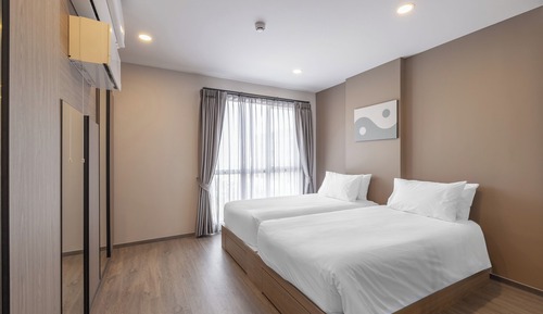 Homey Two Bedroom Family