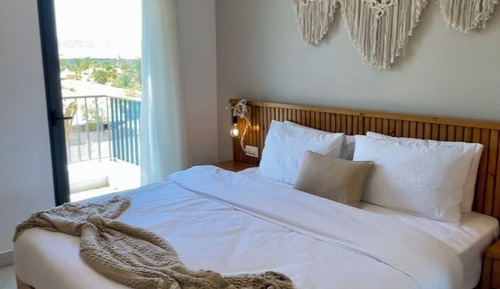 Luxury Chalet, Sea View