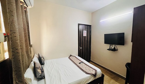 Basic Single Room