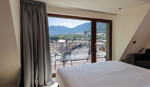 Deluxe Double Room, Balcony, City View