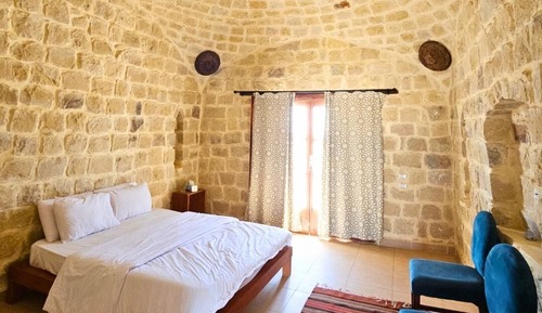 Double or Twin Room, 1 Queen Bed, Lake View