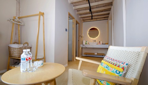 Grand Twin Room, Courtyard View