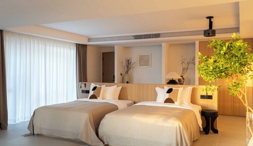 Premier Twin Room, Hill View