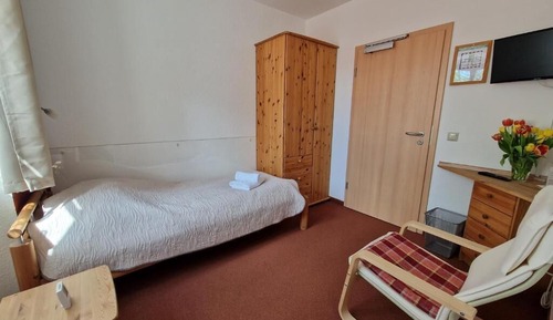 Classic Single Room