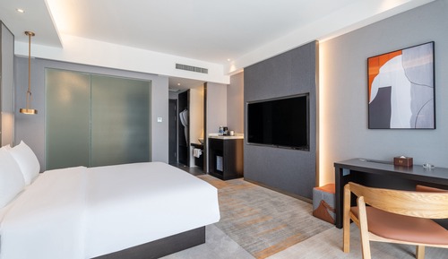 Classic Double Room, City View