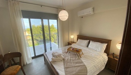 Apartment, 2 Bedrooms, Pool View