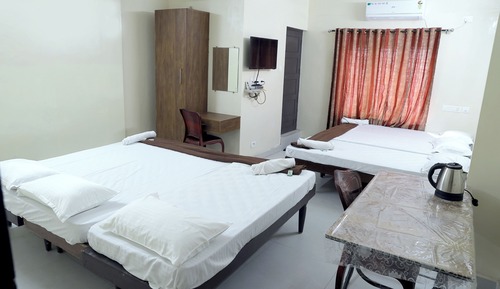 Classic Quadruple Room, Sea View