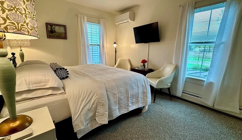 Deluxe Room, 1 King Bed
