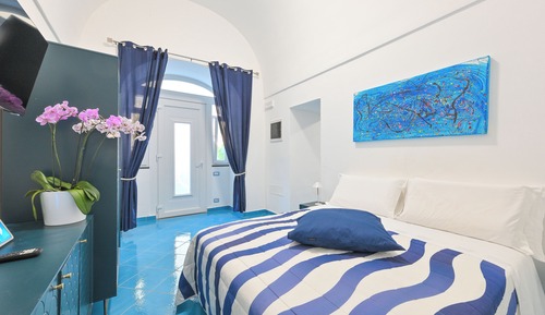 Deluxe Apartment, Partial Sea View