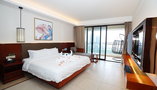 Luxury Suite