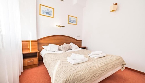 Deluxe Studio Suite