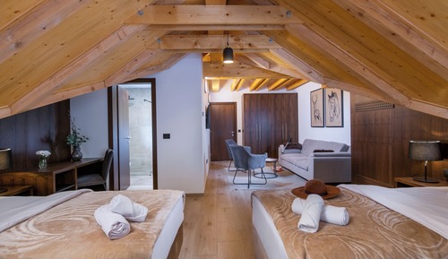 Comfort Triple Room