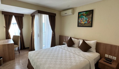 Superior Single Room, City View