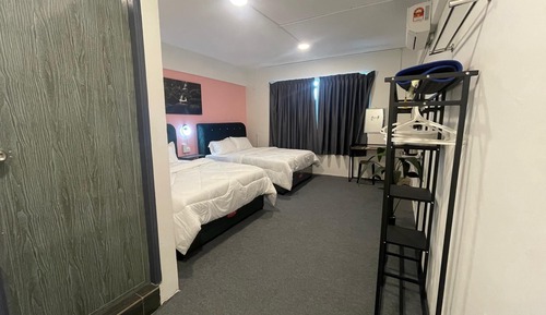Family Twin Room
