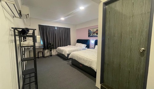 Family Twin Room