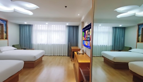 Senior Twin Room
