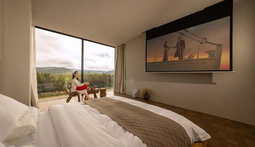Double Room, Hill View