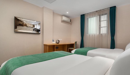 Economy Twin Room, Courtyard View