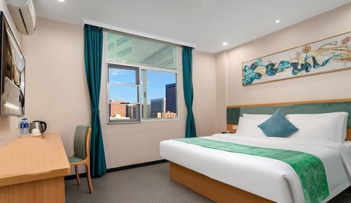 Superior Single Room, City View