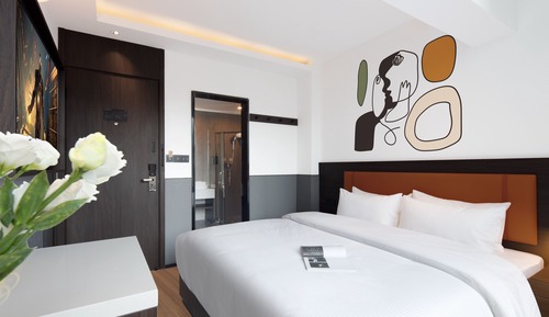 Classic Double Room, City View