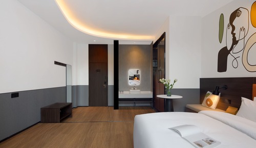 Superior Double Room, City View