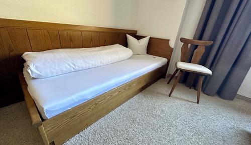 Basic Triple Room
