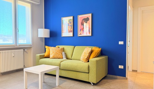 Basic Apartment, City View