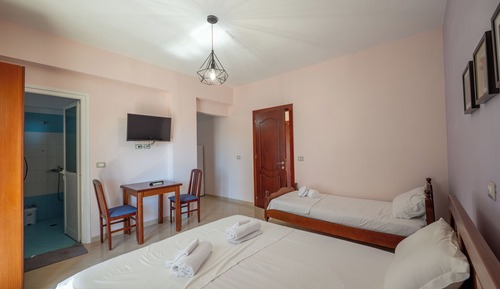 Triple Room, Balcony