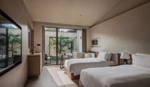 Superior Twin Room, Non Smoking, Courtyard View