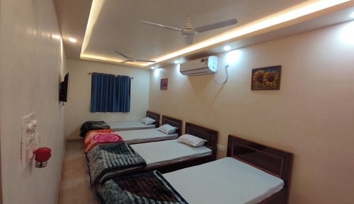 Economy Shared Dormitory, 4 Bedrooms, Air conditioning, City View