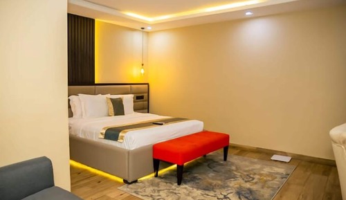 Junior Room, Balcony, City View