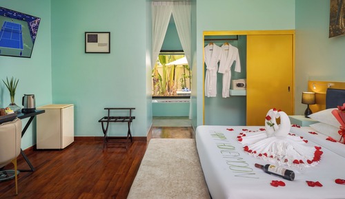 Suite, Private Pool, Pool View