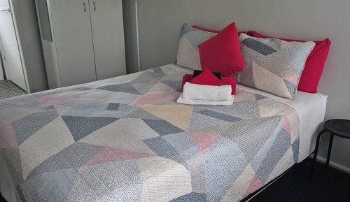 Comfort Double Room, 1 Queen Bed, Private Bathroom, Garden View