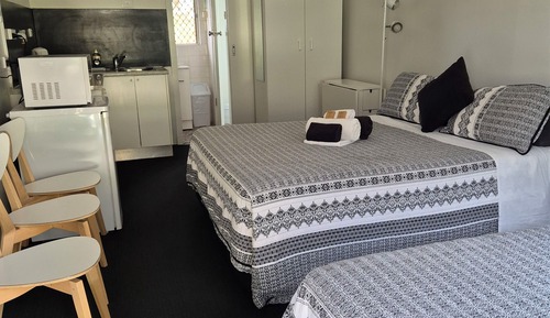 Comfort Triple Room, Multiple Beds, Private Bathroom, Garden View
