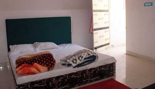 Deluxe Single Room, 3 Twin Beds, Mountain View