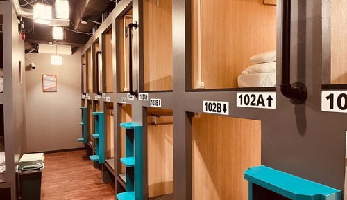 Shared Dormitory, Women only