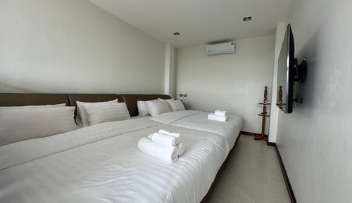 Family Villa, 3 Bedrooms, Private Pool, Lake View