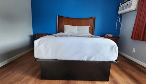 Classic Single Room
