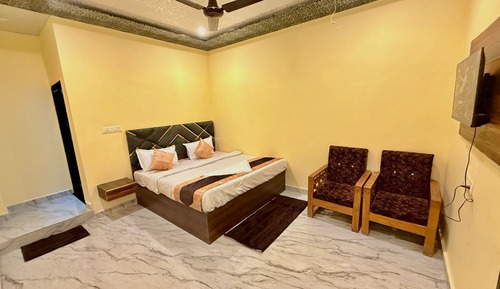 Classic Double Room