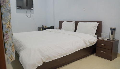 Comfort Room, Balcony