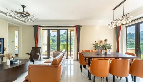 Grand Cabin