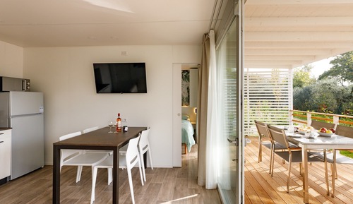 Premium Mobile Home, Patio