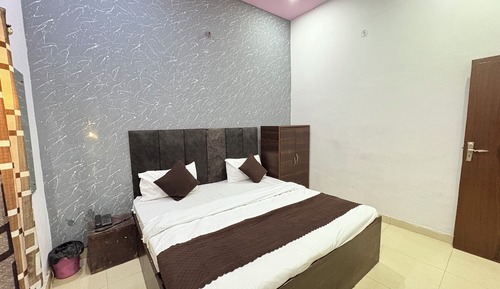 Deluxe Double Room, City View