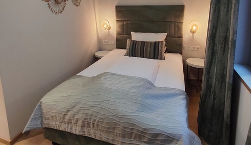 Deluxe Single Room, 1 Large Twin Bed