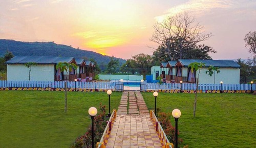 Standard Tent, Hill View