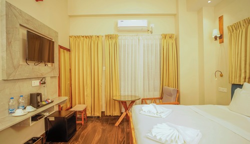 Deluxe Double or Twin Room, Non Smoking, Balcony