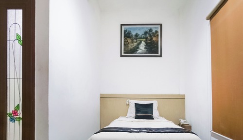 Standard Single Room